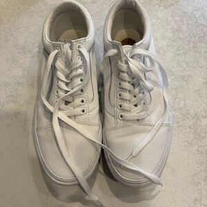 White platform Vans